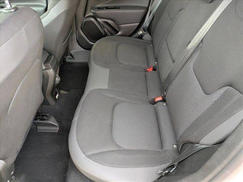 Used 2020 Jeep Renegade Altitude AWD/4WD image 18
