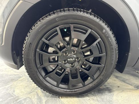 Used 2022 Kia Telluride SX AWD/4WD image 29