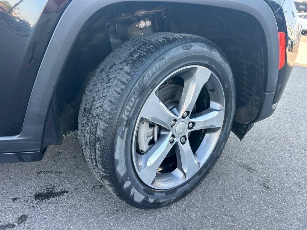 Used 2022 Jeep Grand Cherokee L Limited RWD image 9