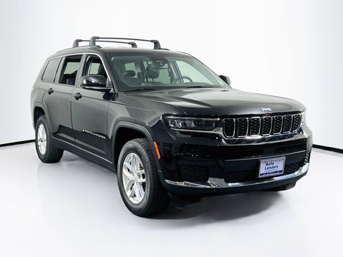 Used 2023 Jeep Grand Cherokee L Laredo AWD/4WD image 3