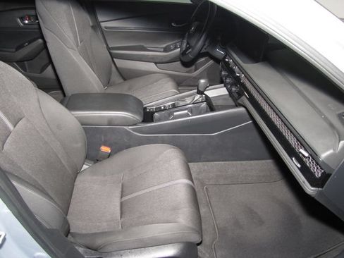 Used 2024 Honda Accord Sport image 19