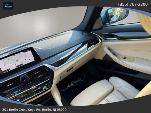 Used 2018 BMW 530i xDrive AWD/4WD image 32