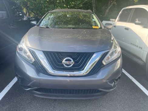 Used 2017 Nissan Murano SV w/ Premium Plus Package AWD/4WD image 2