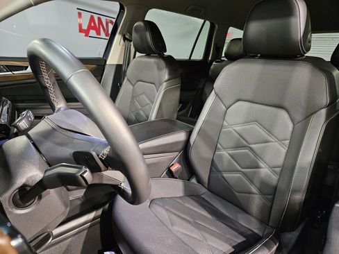 Used 2024 Volkswagen Atlas SE FWD image 24