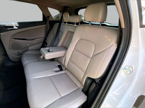 Used 2020 Hyundai Tucson Ultimate w/ Cargo Package FWD image 18