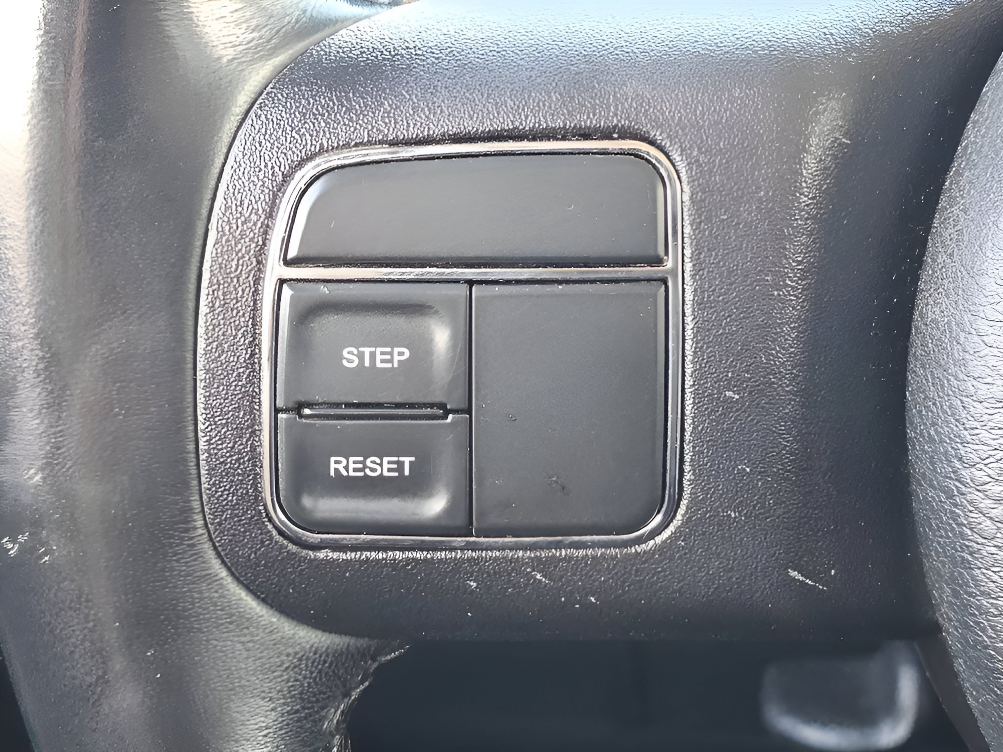 Used 2018 Jeep Wrangler Unlimited Sahara AWD/4WD image 14