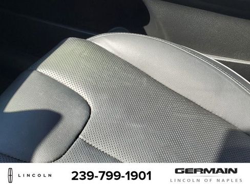 Used 2023 Hyundai Santa Fe Limited AWD/4WD image 29
