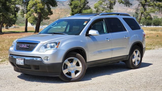 Used 2007 GMC Acadia SLT w/ Trailering Package FWD image 2