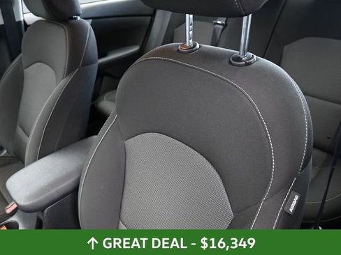 Used 2024 Kia Forte LXS image 20