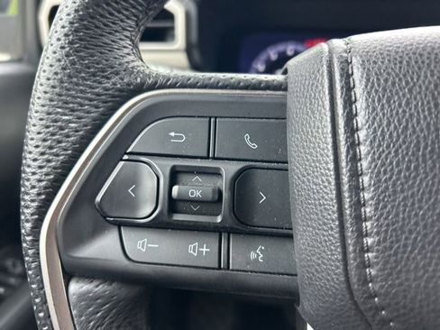Used 2024 Toyota Tacoma TRD Off-Road AWD/4WD image 19
