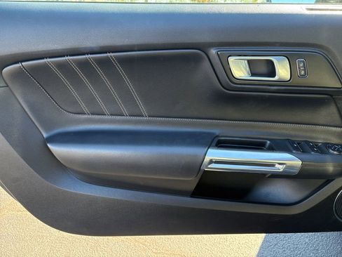 Used 2022 Ford Mustang Premium image 12