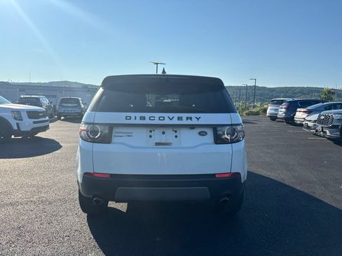Used 2018 Land Rover Discovery Sport HSE AWD/4WD image 4