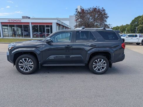 Used 2026 Toyota 4Runner Limited AWD/4WD image 2