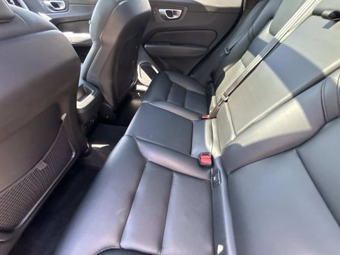 Certified 2024 Volvo XC60 B5 Core w/ Protection Package Premier image 12