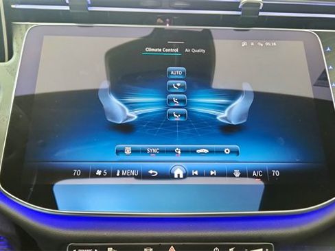 Used 2024 Mercedes-Benz E 450 4MATIC Sedan w/ Airmatic Package image 54