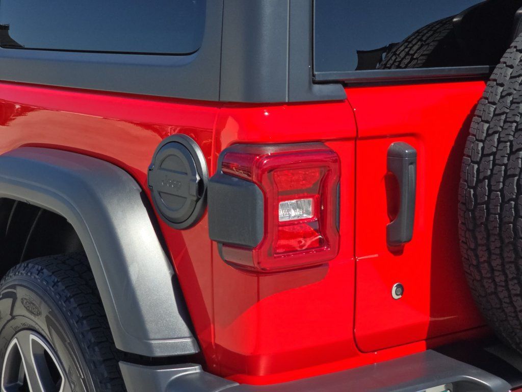 Used 2020 Jeep Wrangler Sport AWD/4WD image 35