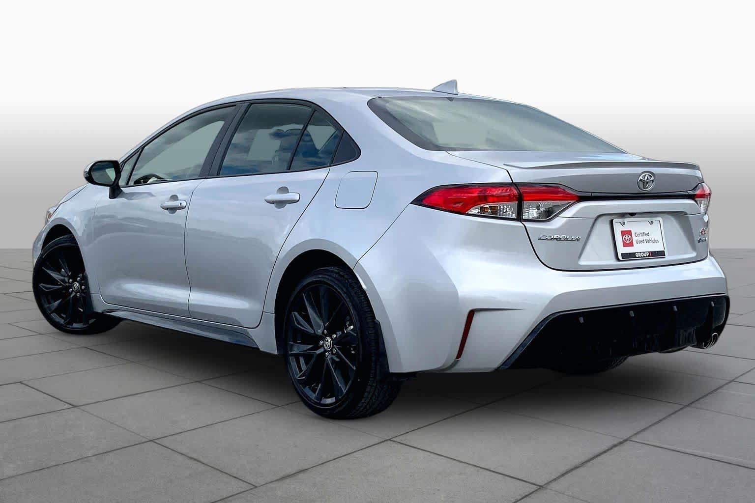 Certified 2026 Toyota Corolla SE w/ SE Premium Package FWD image 12