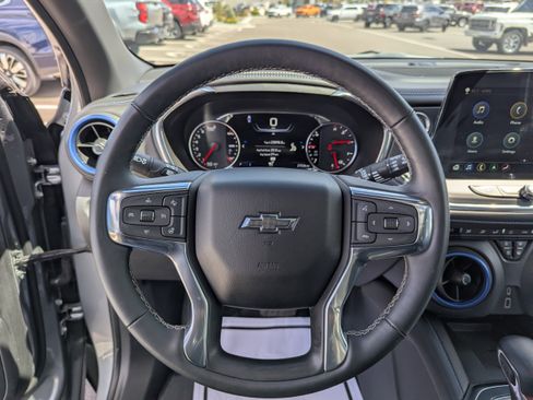 Certified 2023 Chevrolet Blazer RS w/ Driver Confidence II Package image 15