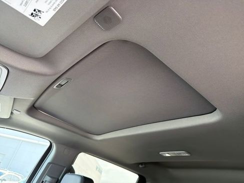 New 2026 GMC Sierra 1500 SLT image 16