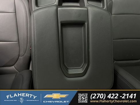 Used 2022 Chevrolet Silverado 2500 W/T AWD/4WD image 31
