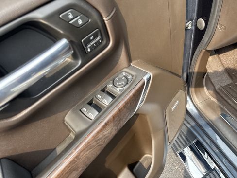 Used 2021 GMC Sierra 1500 Denali AWD/4WD image 16