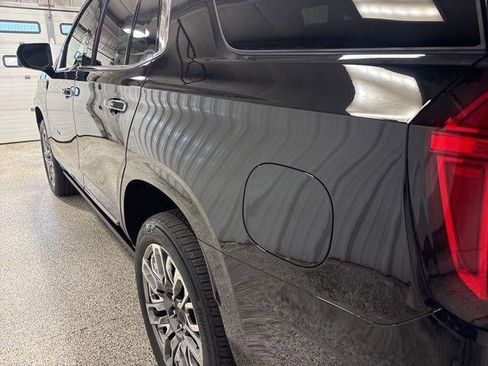 Used 2024 GMC Yukon Denali Ultimate AWD/4WD image 11