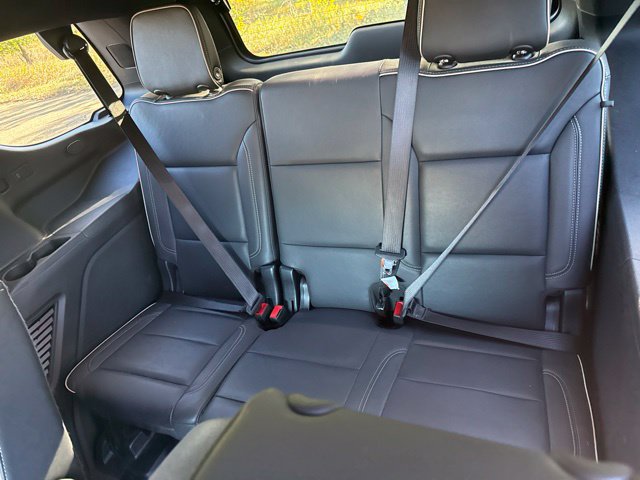 Used 2025 GMC Yukon Elevation w/ LPO, Elevation Black Package AWD/4WD image 19