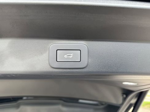 Used 2024 Land Rover Range Rover Sport SV Edition One Obsidian Black image 13