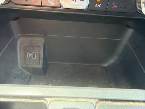 Used 2022 Ford F150 XLT w/ Equipment Group 302A High AWD/4WD image 38