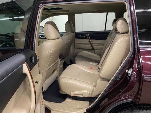 Used 2013 Toyota Highlander Limited image 14