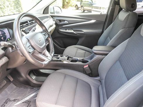 Used 2023 Chevrolet Bolt EUV LT w/ Comfort Package FWD image 17
