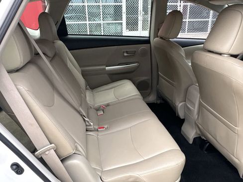 Used 2012 Toyota Prius V Five image 24