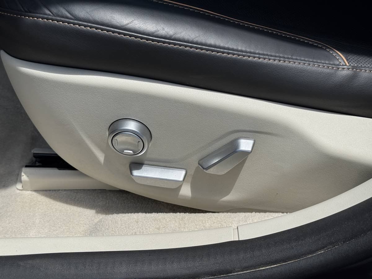 Used 2024 Lucid Air Pure RWD image 26