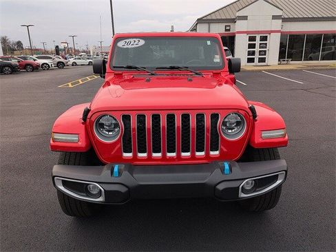Used 2022 Jeep Wrangler Unlimited Sahara image 2