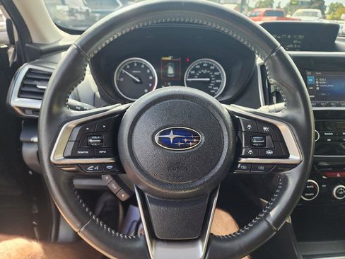 Used 2020 Subaru Forester Premium image 20