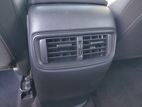 Used 2020 Honda CR-V LX image 15