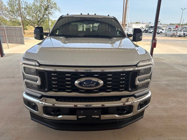 Used 2024 Ford F350 Lariat w/ FX4 Off-Road Package AWD/4WD image 2