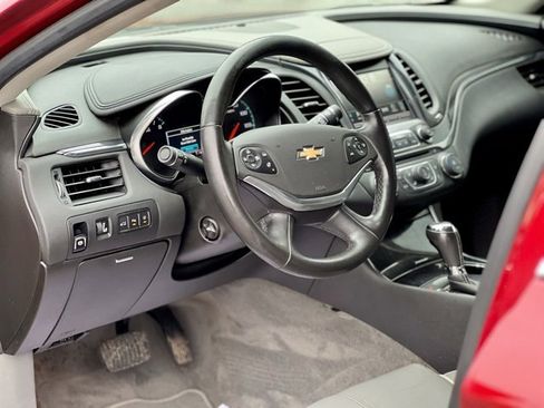 Used 2019 Chevrolet Impala Premier w/ Premier Confidence Package image 10
