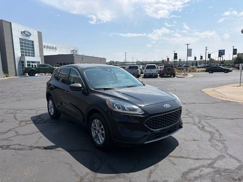 Used 2022 Ford Escape SE AWD/4WD image 1