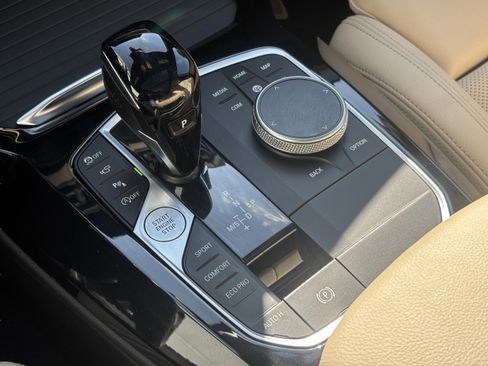 Used 2024 BMW X3 sDrive30i w/ Premium Package w/ZPA image 10