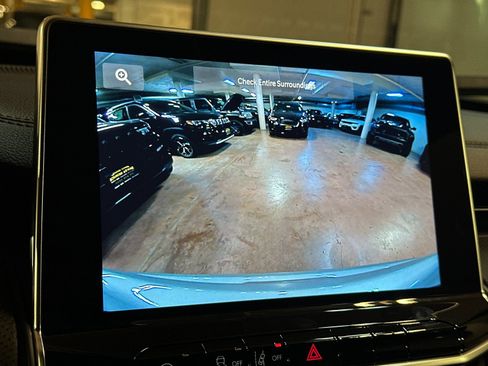 New 2026 Jeep Compass Latitude image 18