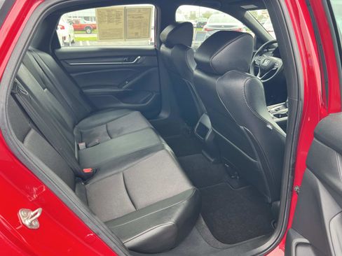 Certified 2019 Honda Accord Sport image 29