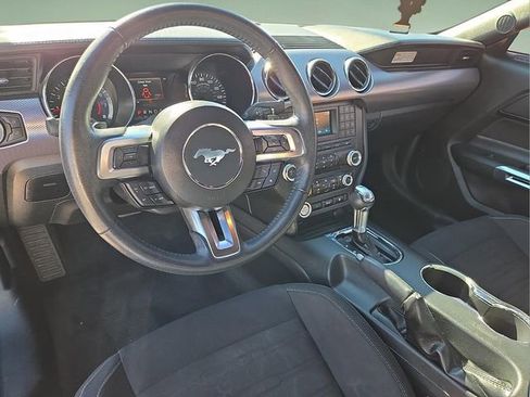 Used 2017 Ford Mustang Coupe image 17