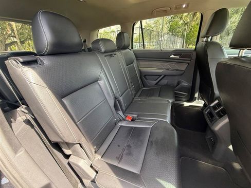 Used 2021 Volkswagen Atlas SE FWD image 17