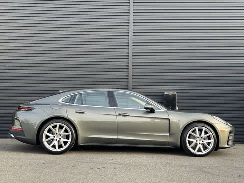 New 2026 Porsche Panamera 4 AWD/4WD image 9