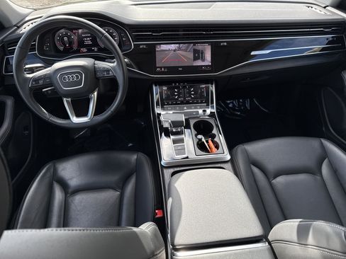 Used 2023 Audi Q8 Premium Plus w/ Premium Plus Package AWD/4WD image 17