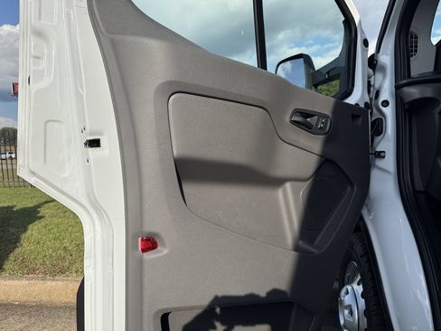 New 2025 Ford Transit 350 148 Low Roof AWD image 10