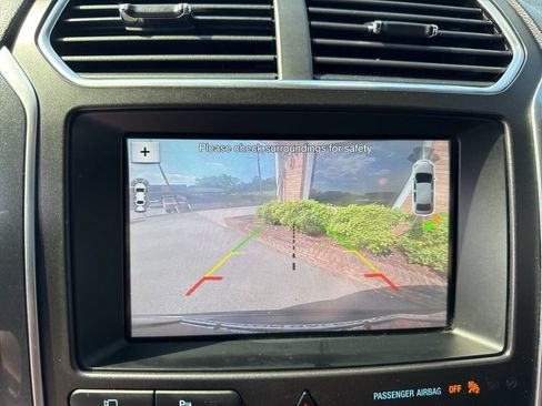 Used 2018 Ford Explorer Sport w/ Equipment Group 401A AWD/4WD image 36