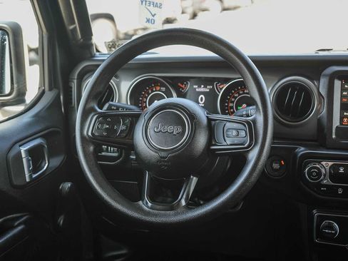Used 2022 Jeep Wrangler Unlimited Sport AWD/4WD image 15