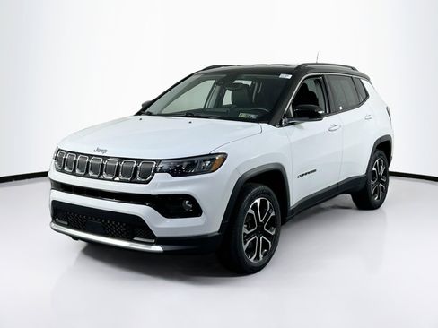 Used 2022 Jeep Compass Limited image 1